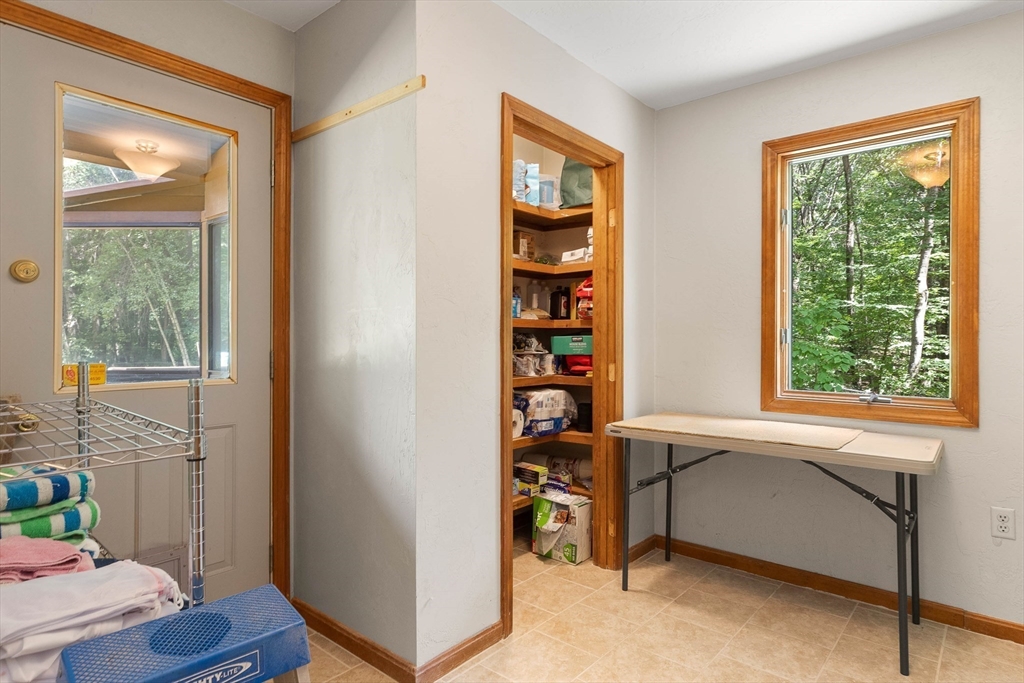 18 Donovan Dr