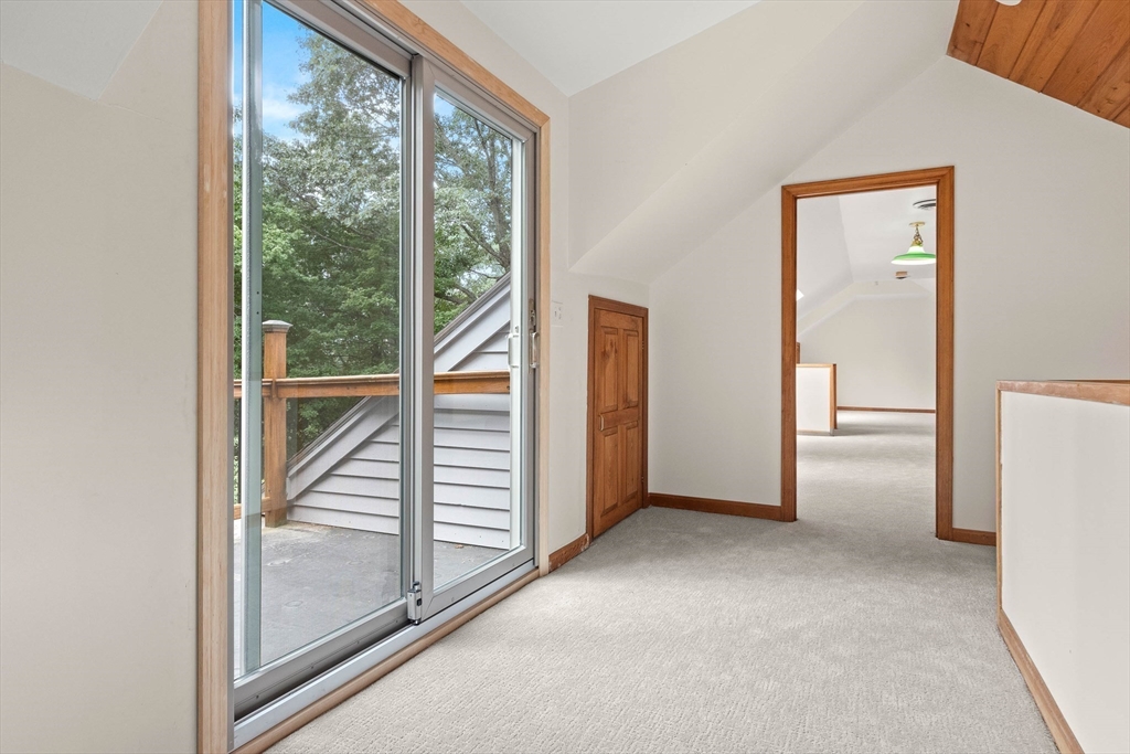 18 Donovan Dr