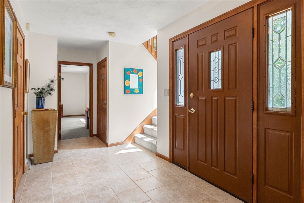 18 Donovan Dr