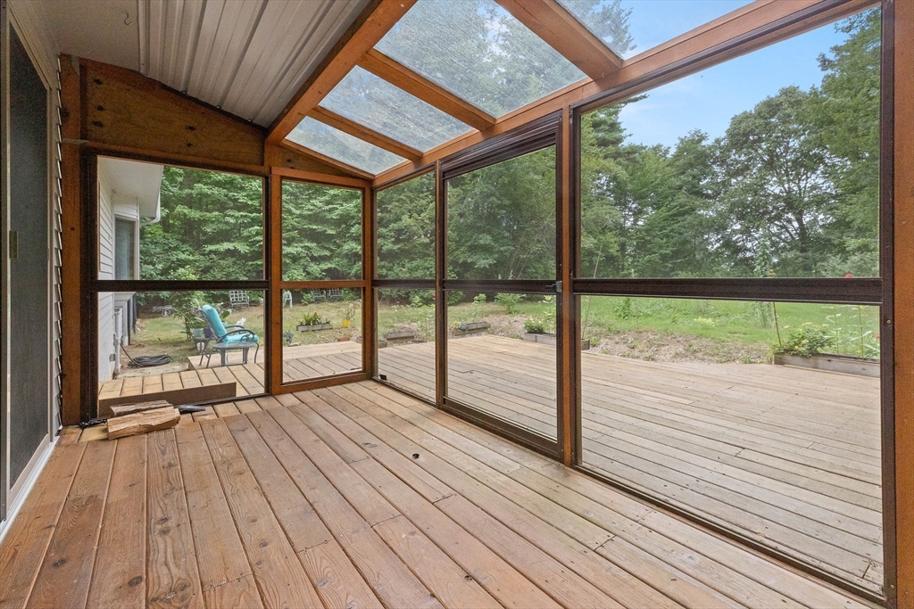 18 Donovan Dr