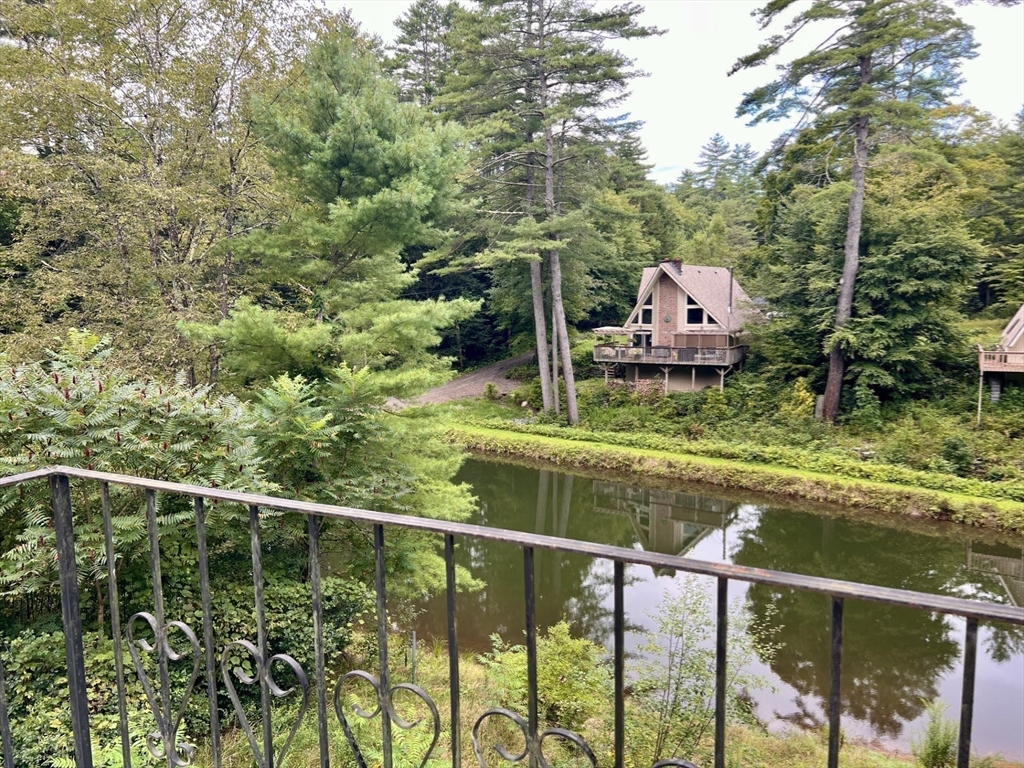 296 River Rd