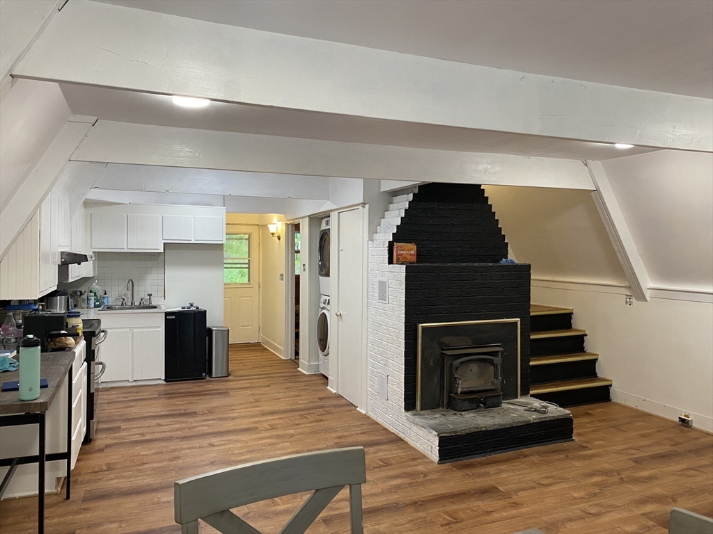 296 River Rd