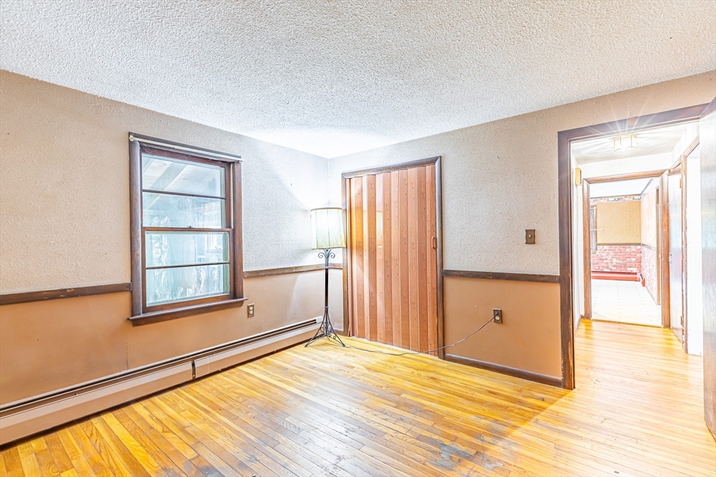 32 Tercentennial Drive