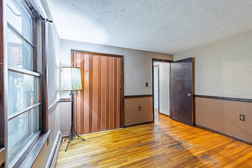 32 Tercentennial Drive