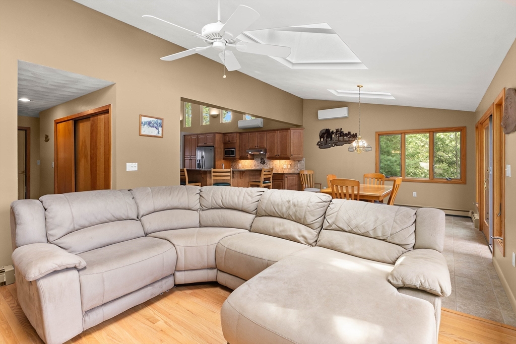 114 Stiles Pond Rd