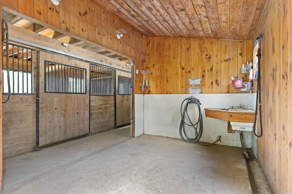 114 Stiles Pond Rd