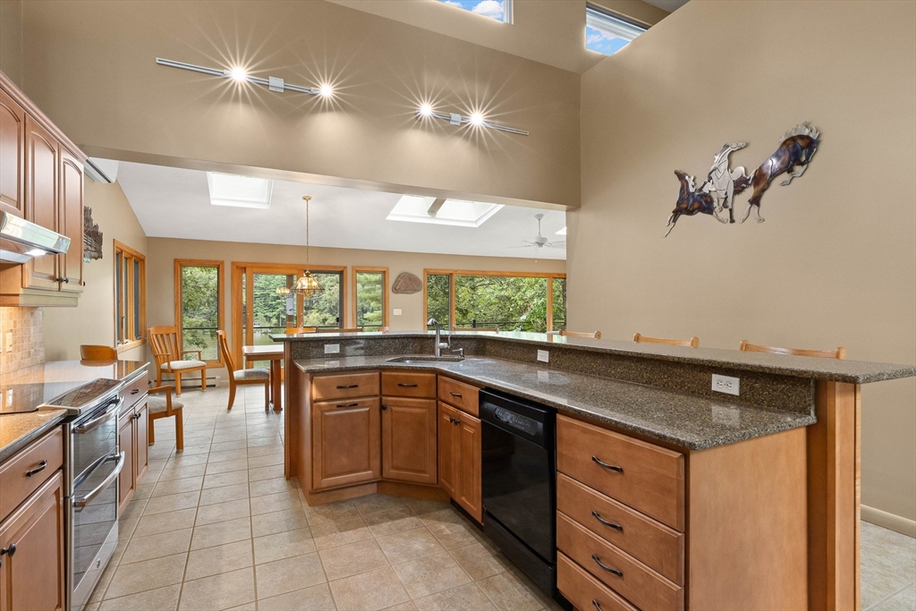 114 Stiles Pond Rd