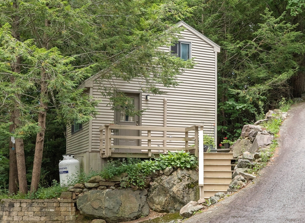 114 Stiles Pond Rd