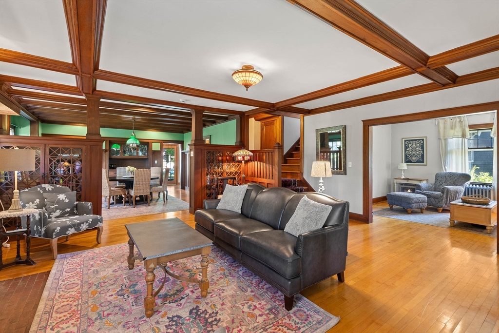12 Newton Rd
