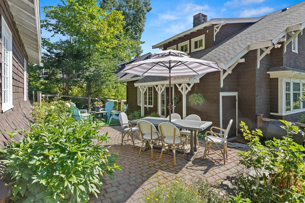 12 Newton Rd