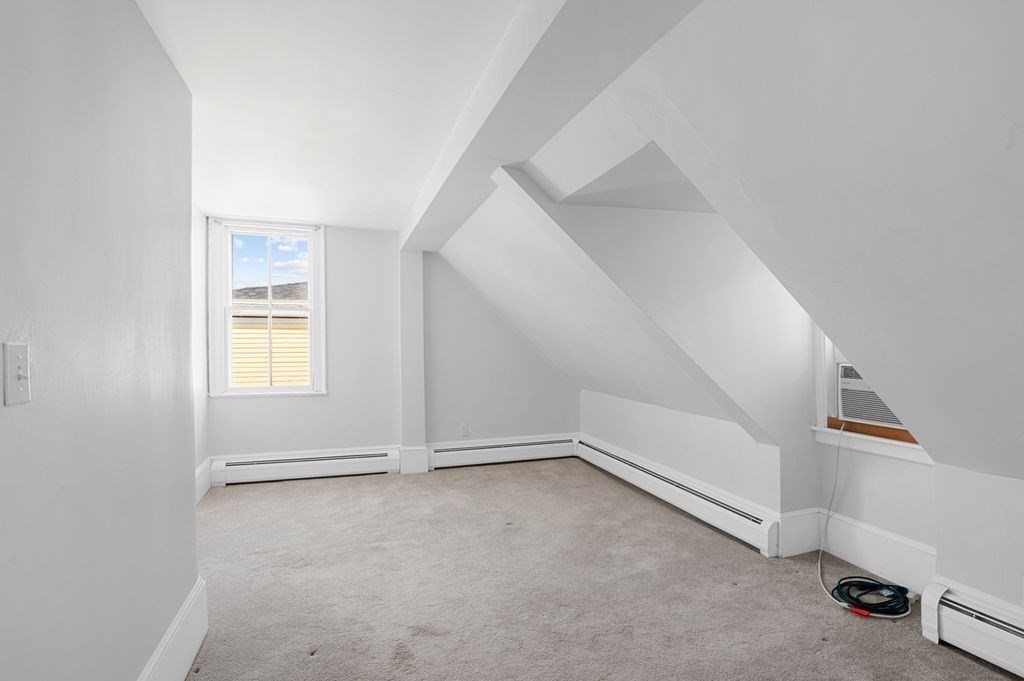 18 Essex Street # 4