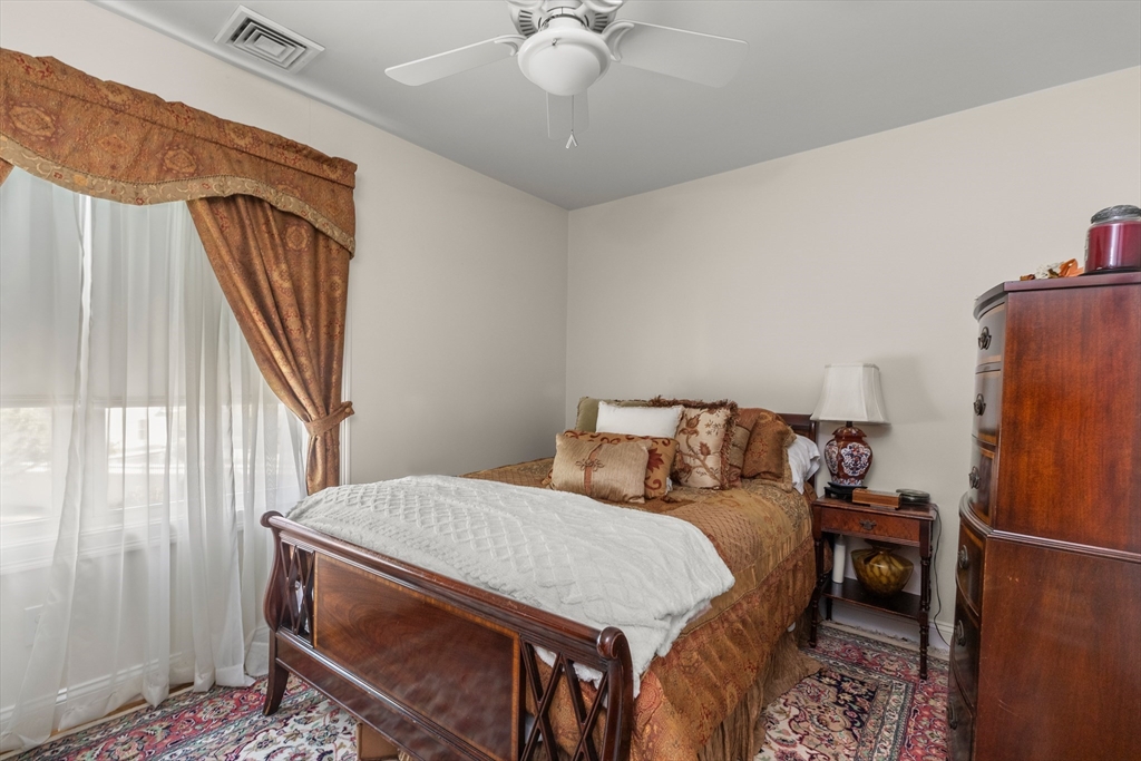 5 Grace Ct