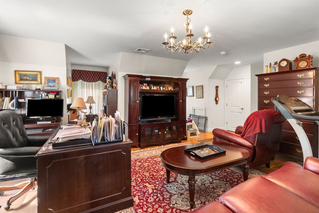 5 Grace Ct