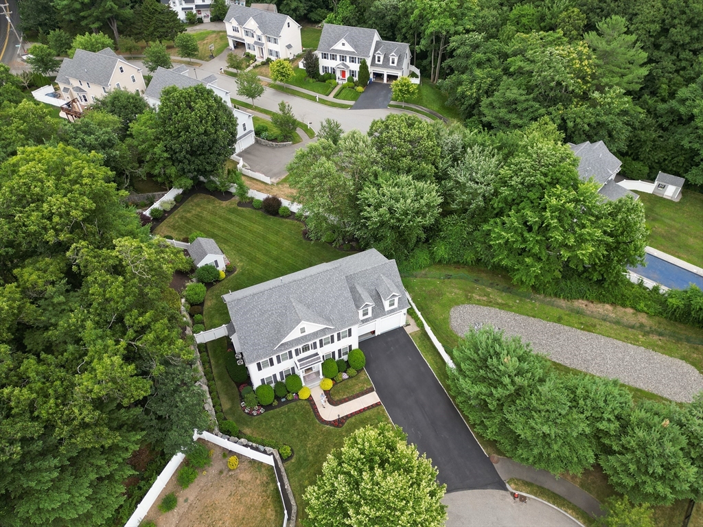 5 Grace Ct