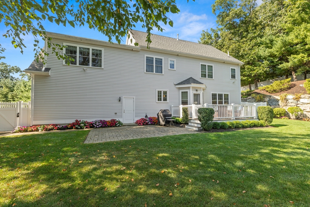 5 Grace Ct