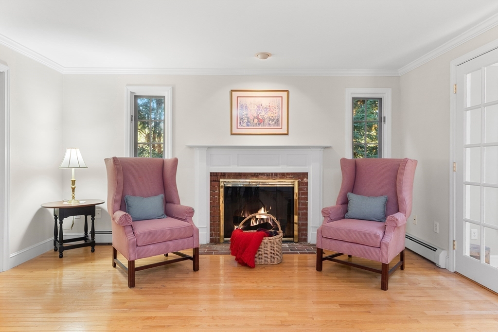 43 Moody St