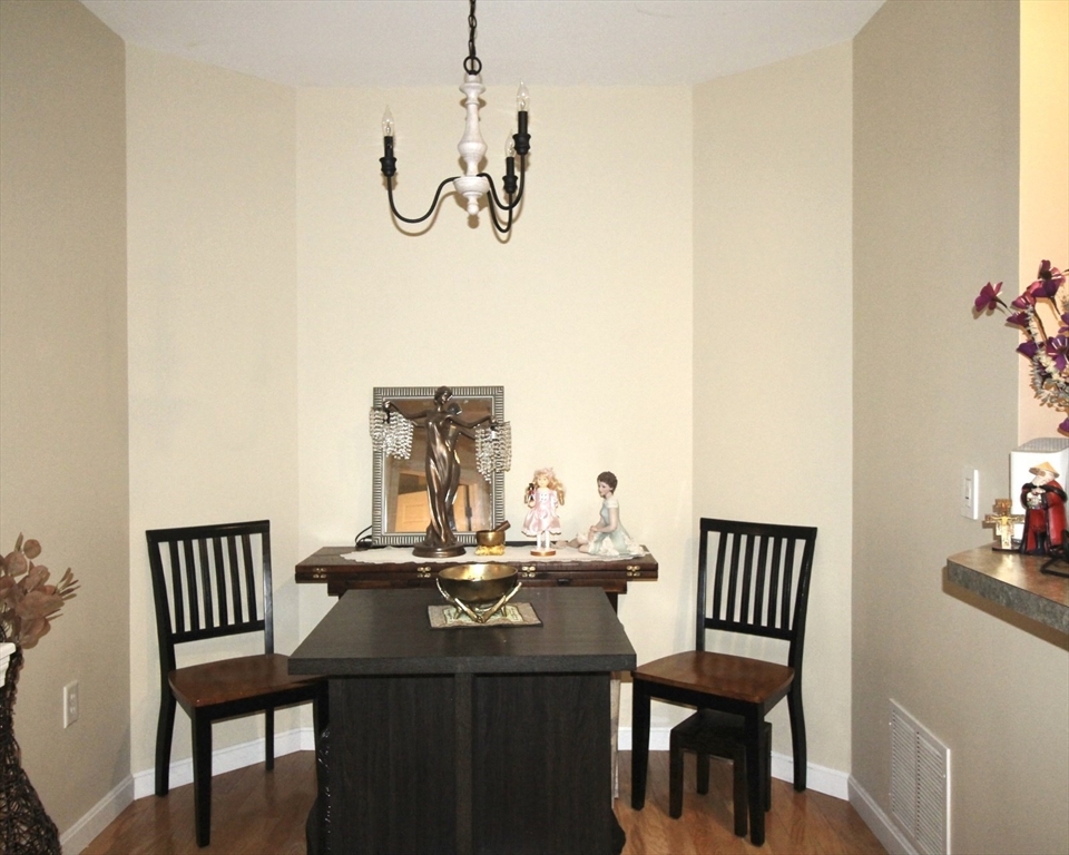 6 Woodman Way # 115