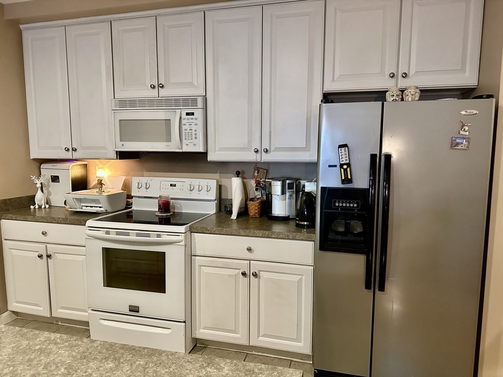 6 Woodman Way # 115