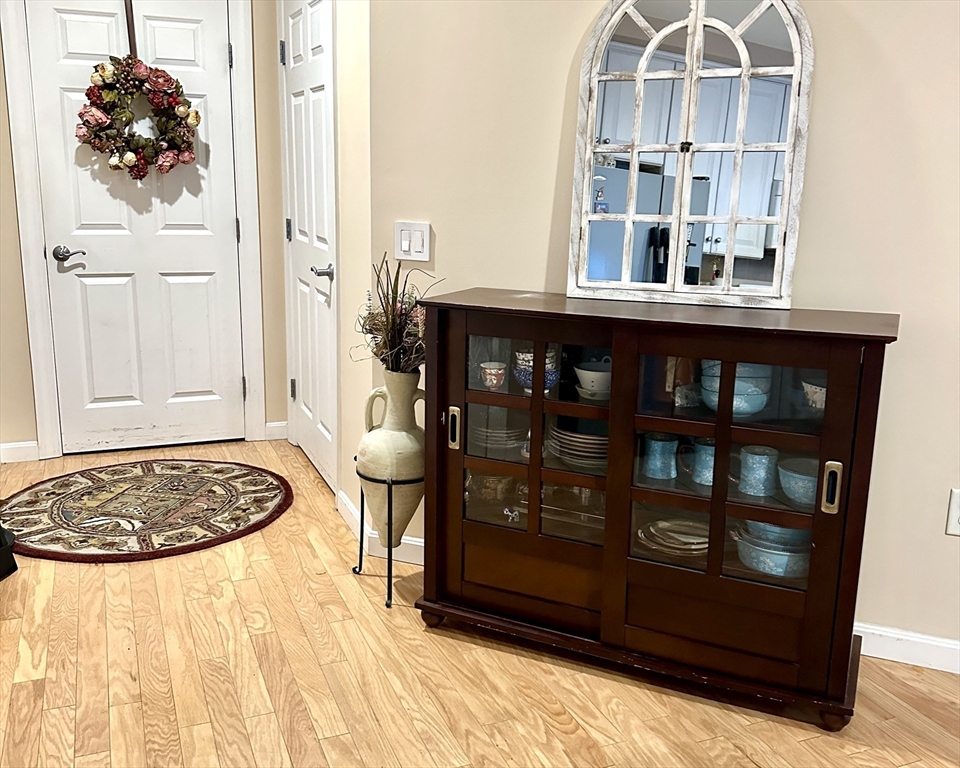 6 Woodman Way # 115