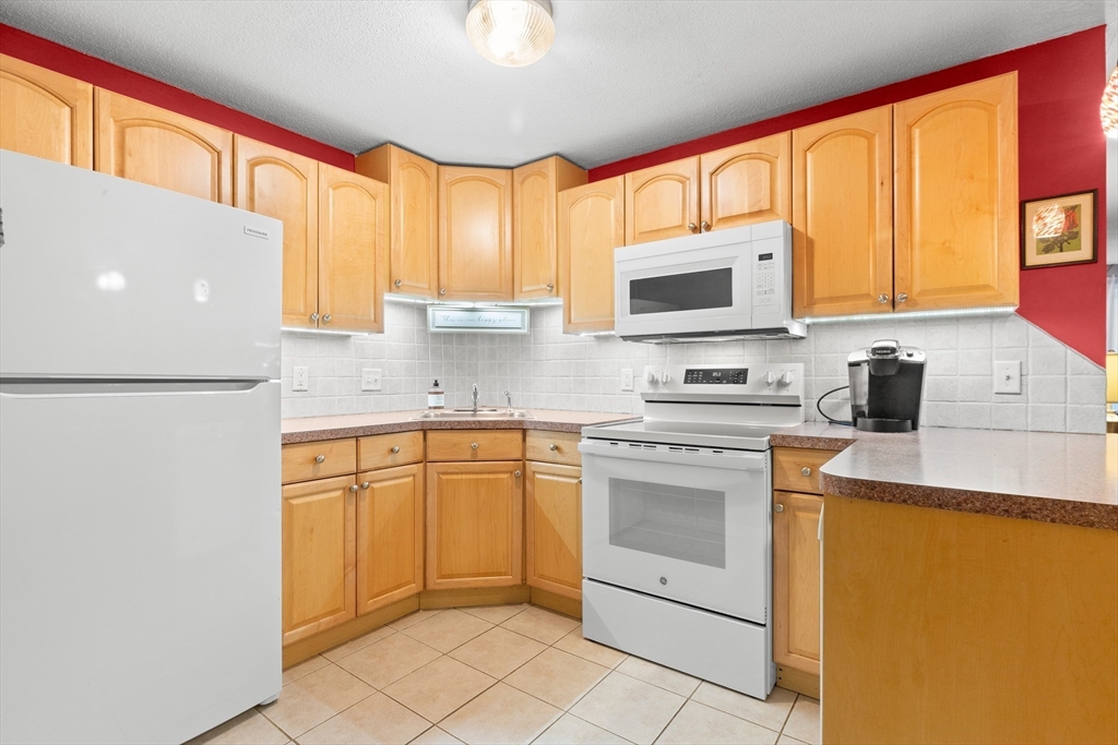 12 Woodman Way # 19