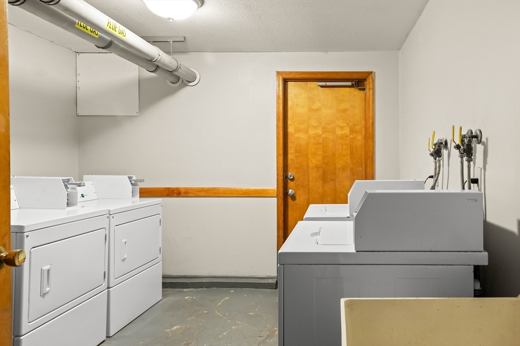 12 Woodman Way # 19