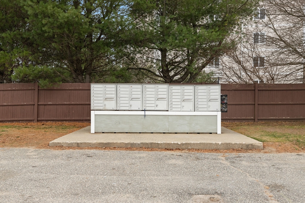 12 Woodman Way # 19