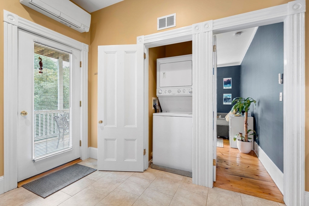 15 Washington St # 2