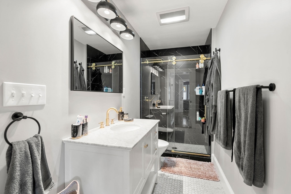 15 Washington St # 2