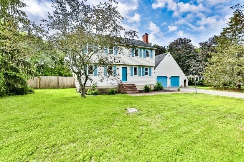 17 Robin Rd