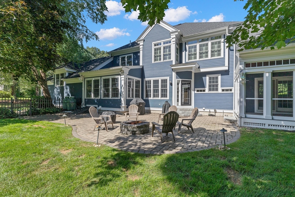 23 River Rd