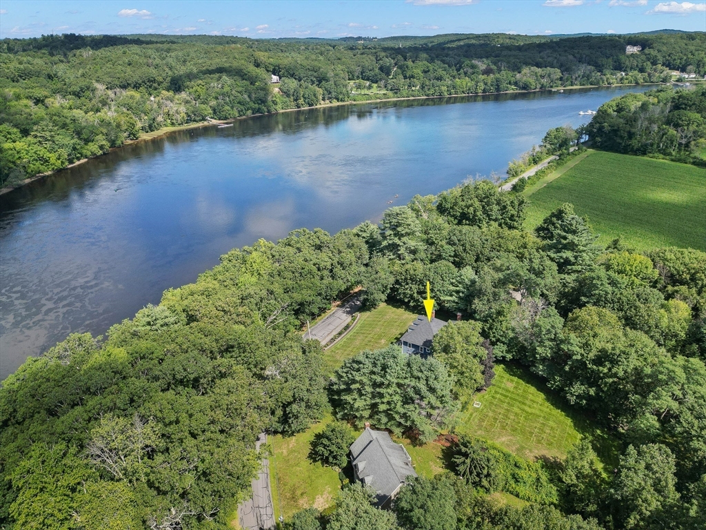 23 River Rd