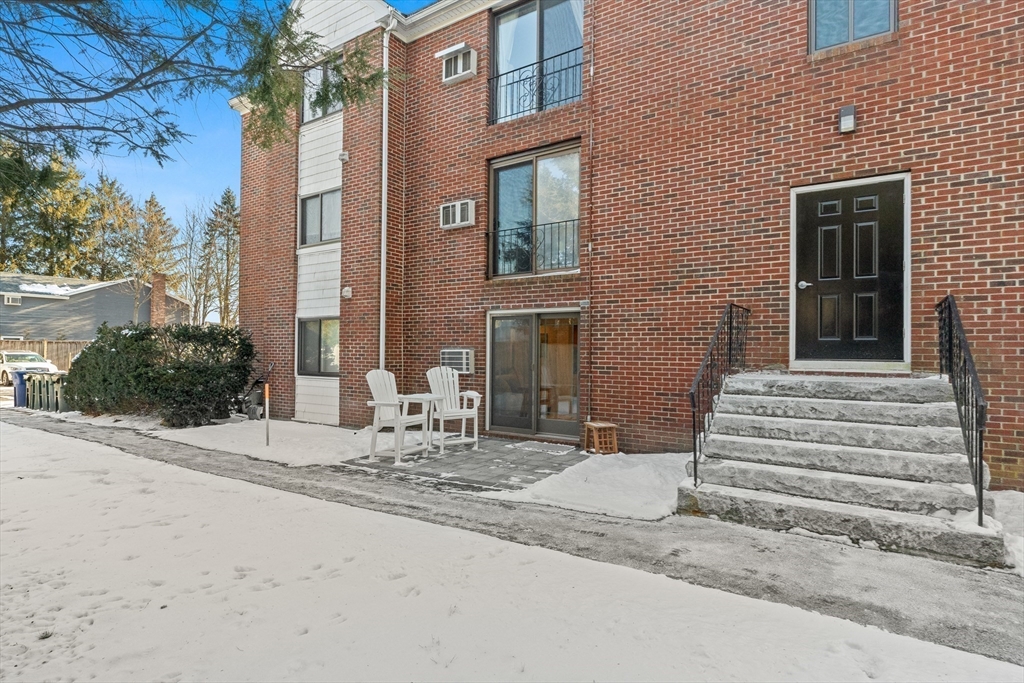 60-64 Carter St # 3