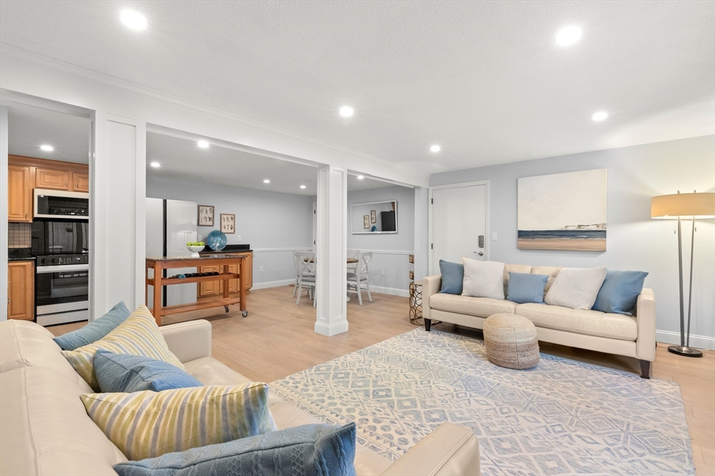 60-64 Carter St # 3