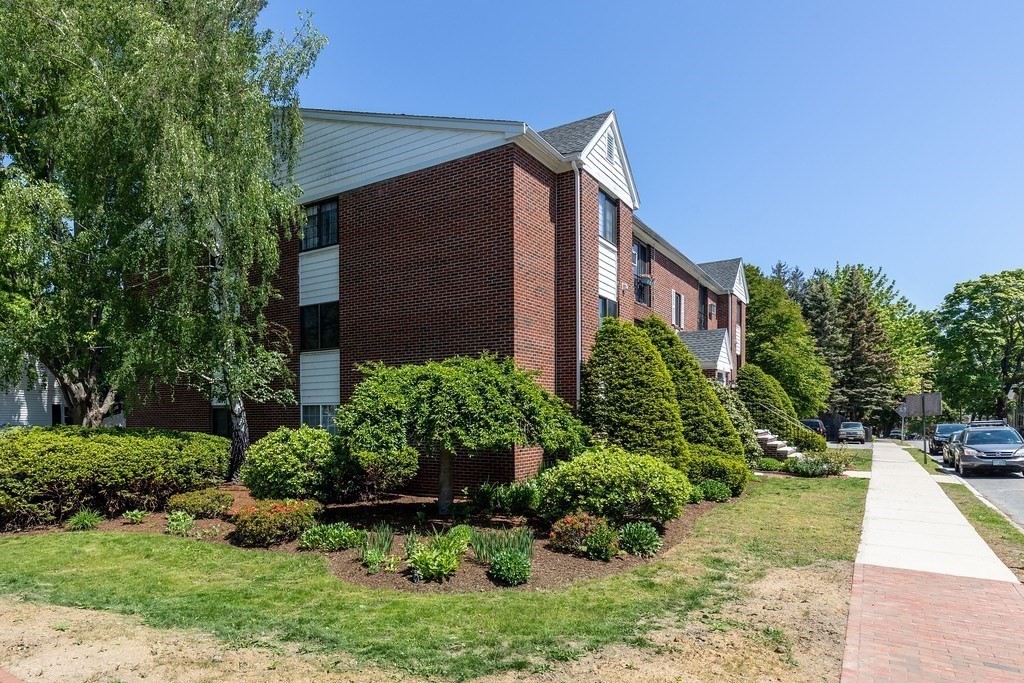 60-64 Carter St # 3
