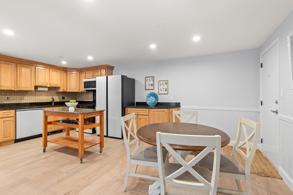 60-64 Carter St # 3