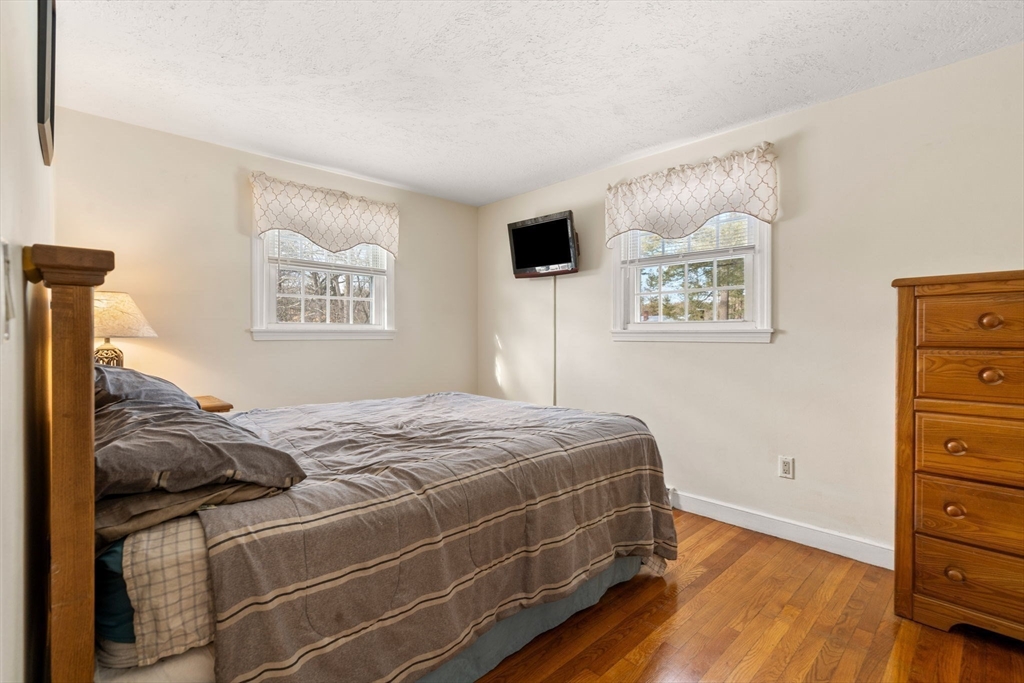 9 Harjean Rd