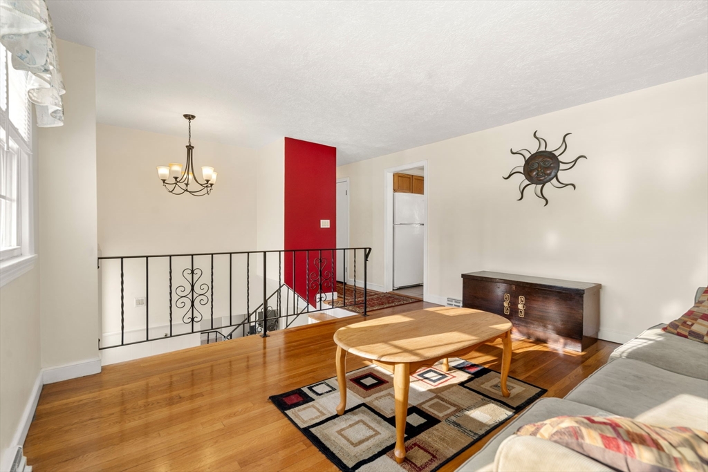 9 Harjean Rd