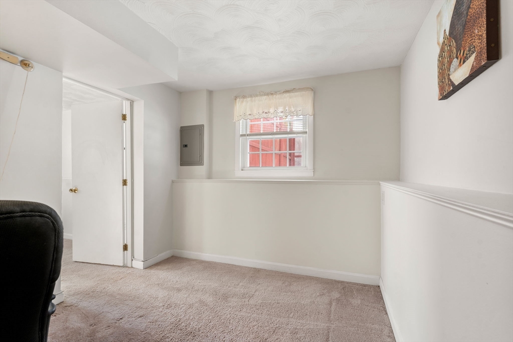 9 Harjean Rd