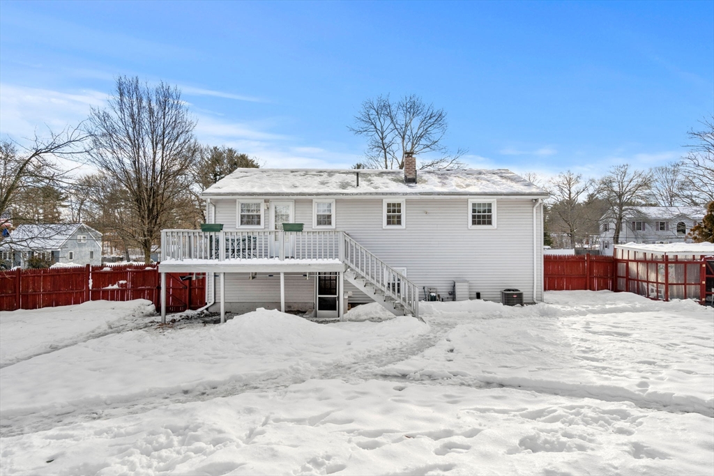 9 Harjean Rd