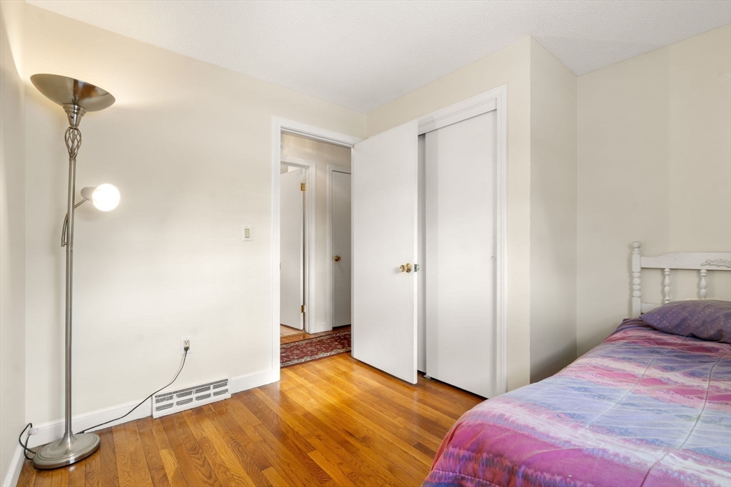 9 Harjean Rd