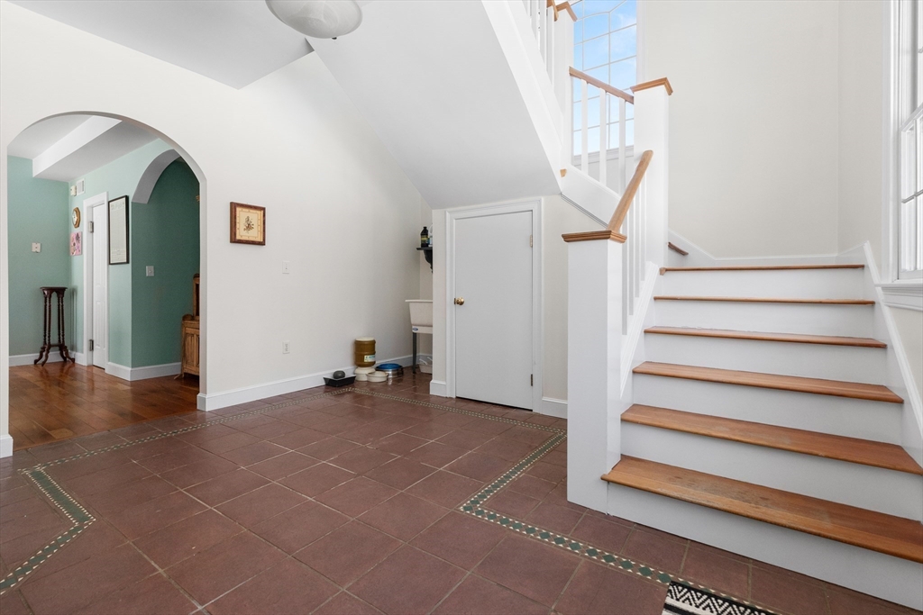 114 Moulton St
