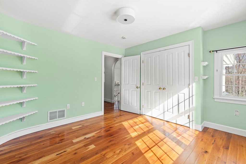 114 Moulton St