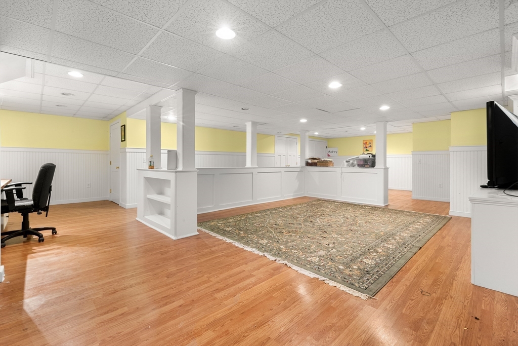 114 Moulton St