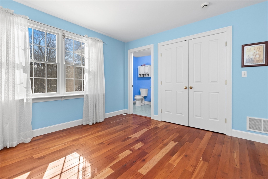 114 Moulton St