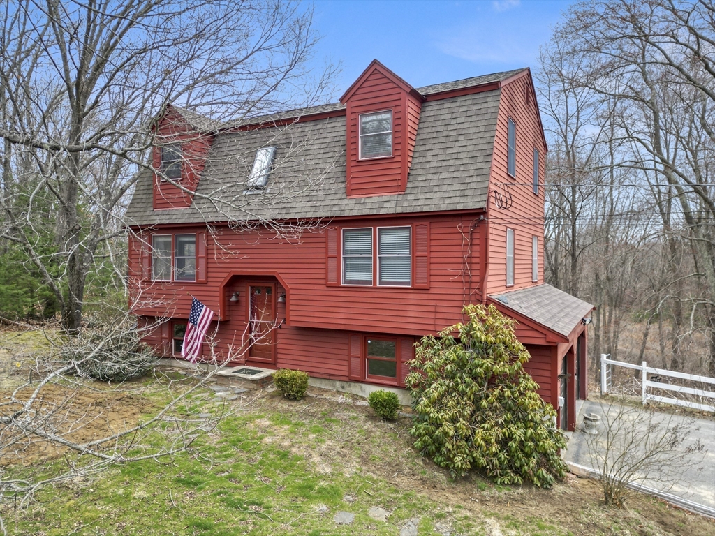 6 Skunk Rd