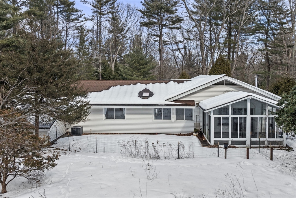 15 Johns Ln