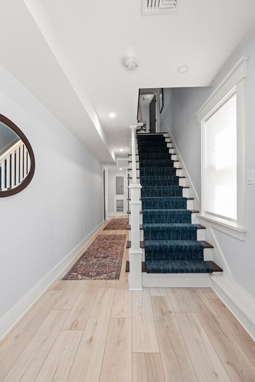 128 High St # 5