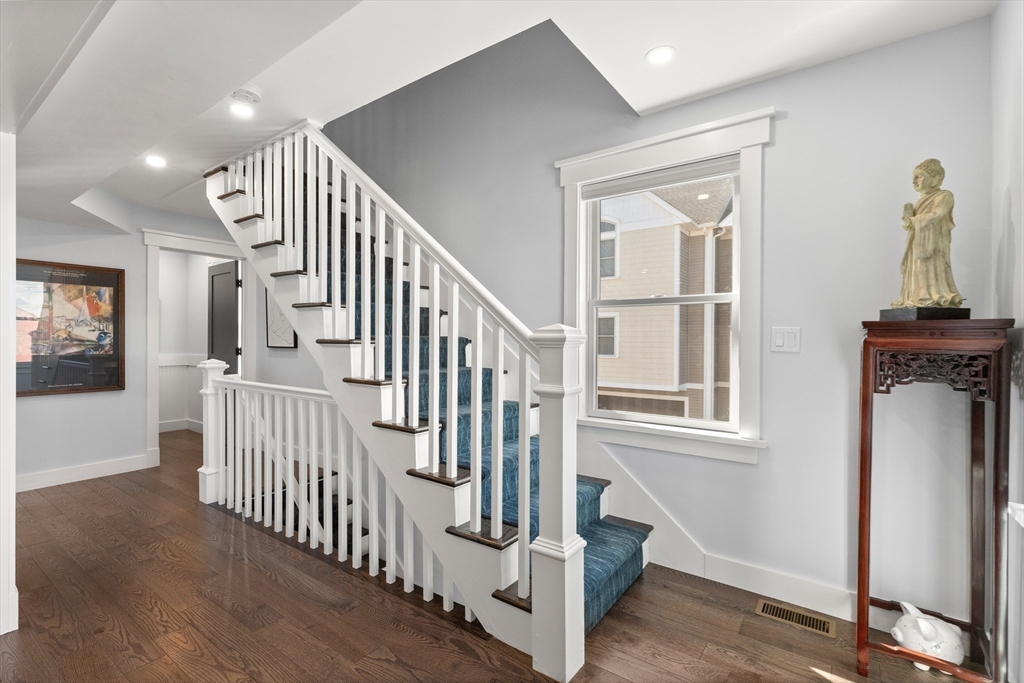 128 High St # 5