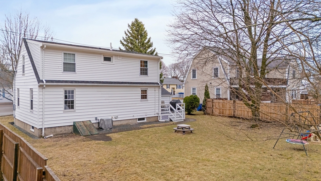 24 Dexter St