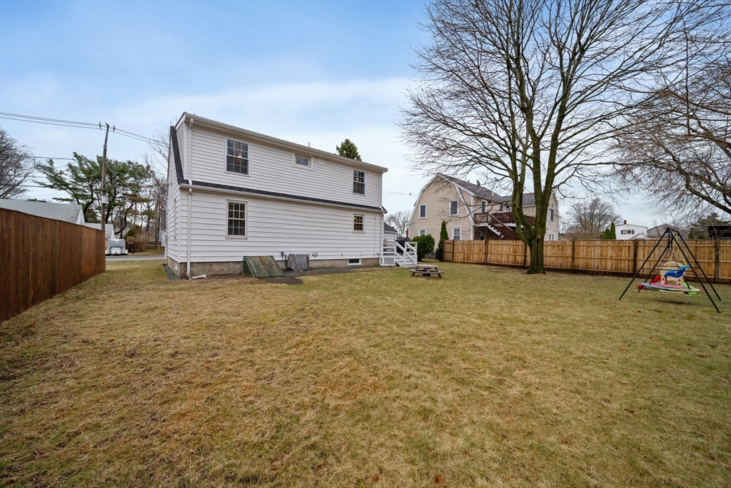 24 Dexter St